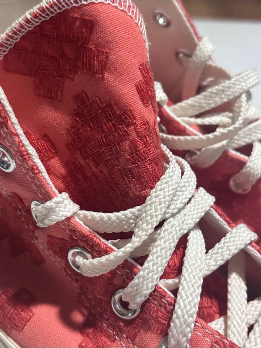 Converse Platform High Tops 8.5 | Coral Embroidered Boho Fall Festival Sneakers